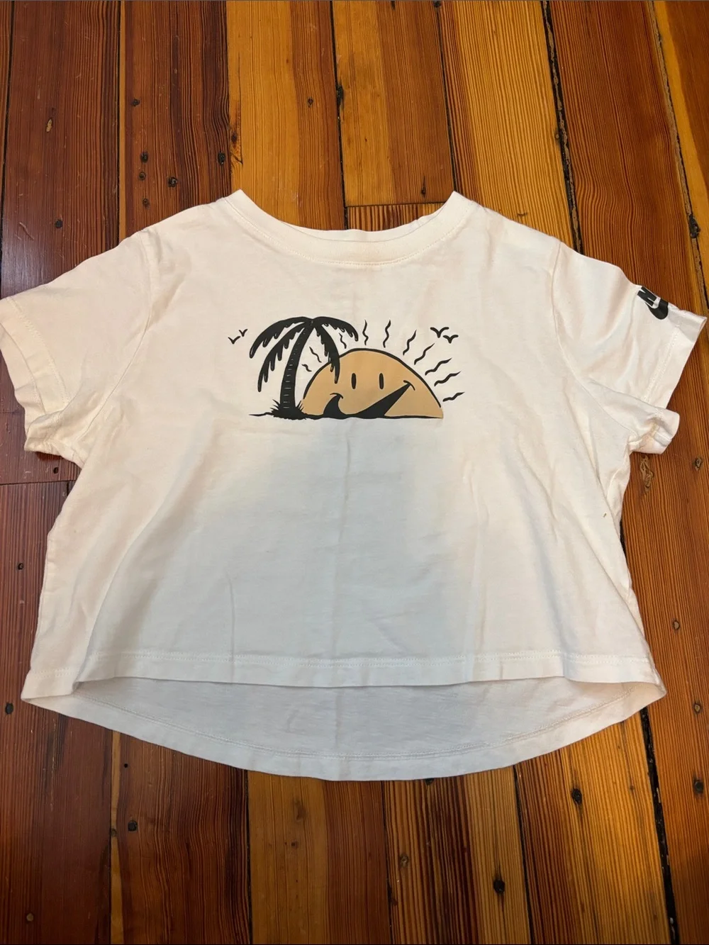 Nike Kids White Graphic Tee with Sunny Palm Print
